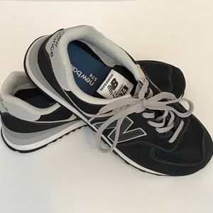 NEW BALANCE Classic 574 athletic shoes